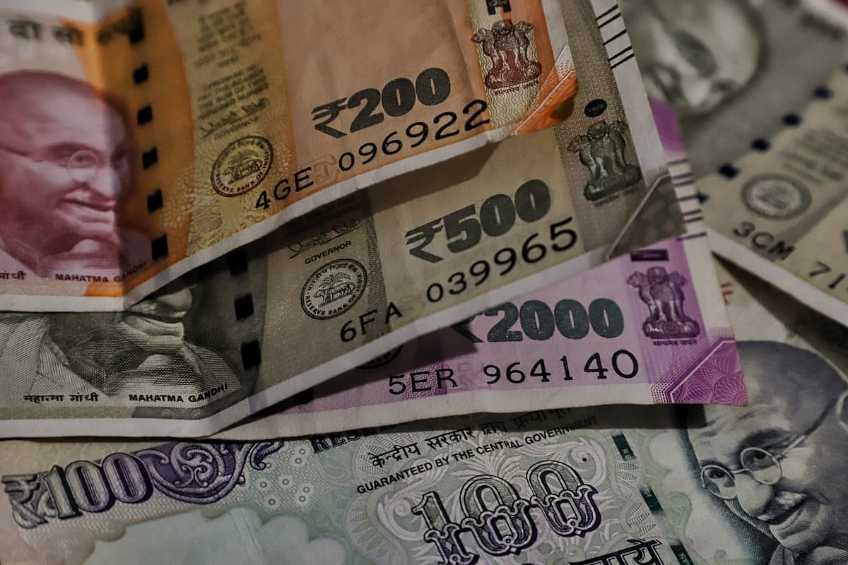 नोटों पर लक्ष्मी-गणेश की फोटो छापने के सरकार को मिले हैं अनुरोध, इस पर केंद्र सरकार ने संसद में यह दिया है जवाब