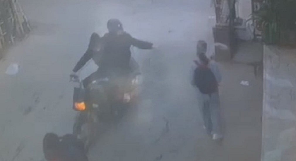 दिल्ली एसिड अटैक मामले में सवालों के घेरे में फ्लिपकार्ट, पुलिस, DCW ने तेजाब बिक्री को लेकर जारी किया नोटिस