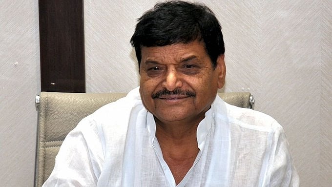 UP Bypolls: मैनपुरी के चुनाव के नतीजे तय करेंगे शिवपाल का सियासी भविष्य, सपा में बड़ी जिम्मेदारी देने की तैयारी!