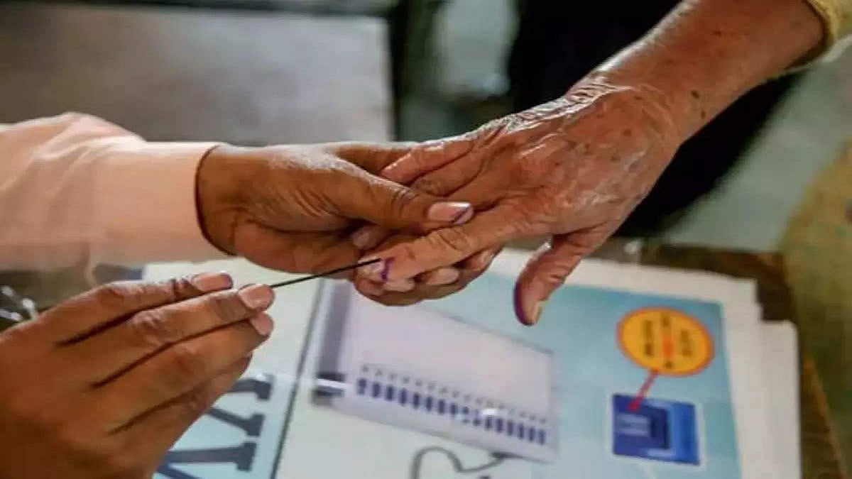 राज्य से बाहर रहकर भी चुनाव में वोट डाल सकेंगे मतदाता, तैयारियों में जुटा चुनाव आयोग, जानें कैसे करेगा यह काम