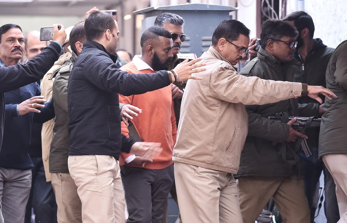 मनी लॉन्ड्रिंग केस: महाठग सुकेश चंद्रशेखर का केजरीवाल की पार्टी पर बड़ा आरोप, कहा- मैंने AAP को दिए 60 करोड़ रुपये