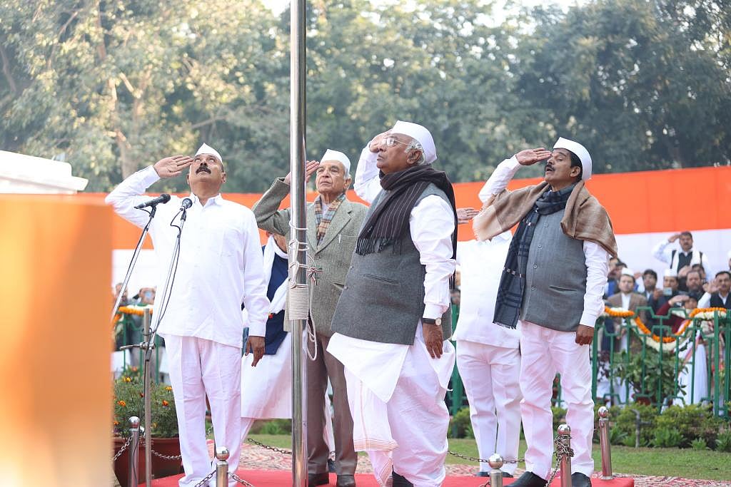 कांग्रेस स्थापना दिवस: खड़गे बोले- भारत जोड़ो यात्रा से करोड़ों कार्यकर्ताओं को मिली संजीवनी, हमें सभी को जोड़ना होगा