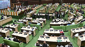 न्यायपालिका को खुली चेतावनी! पीठासीन अधिकारियों ने संवैधानिक मयार्दा में रहने की दी नसीहत
