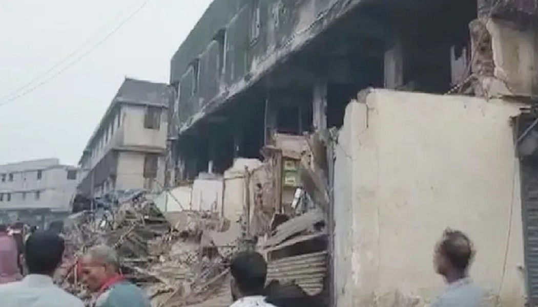 ठाणे के भिवंडी इलाके में बड़ा हादसा, दो मंजिला इमारत गिरने से एक की मौत