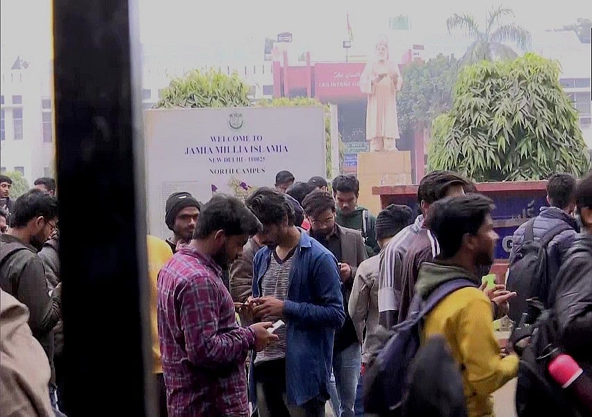 JNU के बाद जामिया में BBC डॉक्यूमेंट्री की स्क्रीनिंग की कोशिश, 4 छात्र हिरासत में लिए गए, भारी पुलिस बल तैनात