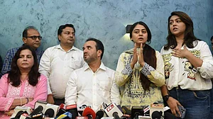 'तुनिशा से जबरन काम करवाती थी मां, उसे पैसे-पैसे का बनाया मोहताज', शीजान के परिवार का तुनिशा की मां पर लगाए गंभीर आरोप