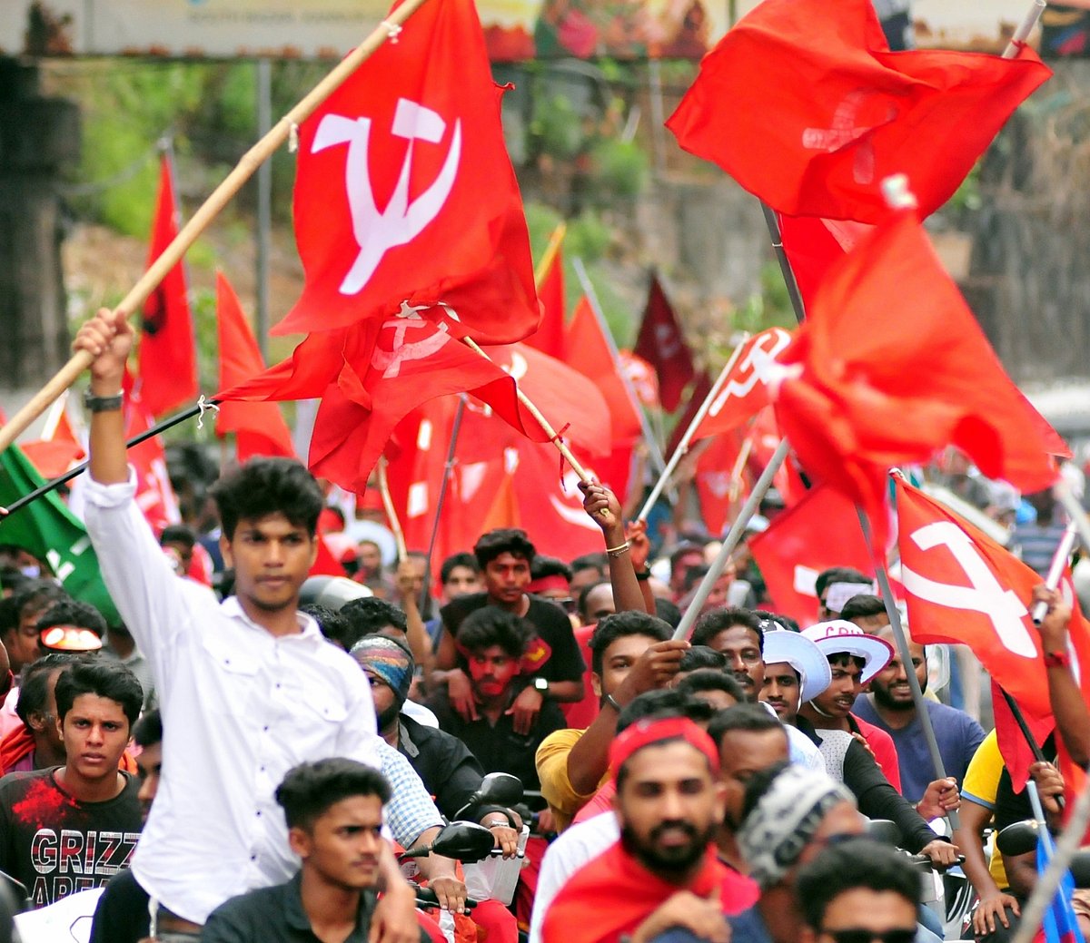 नोटबंदी के कारण अनौपचारिक अर्थव्यवस्था हो गई तबाह, SC का फैसला इस कदम को बरकरार रखने के तौर पर नहीं देखा जा सकता: माकपा