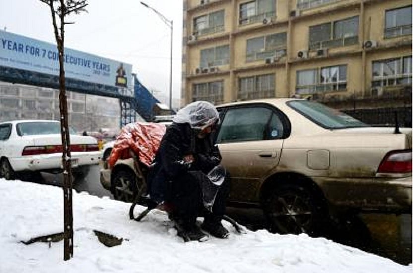 अफगानिस्तान में सर्द मौसम बना लोगों के लिए आफत, तीन हफ्ते में गई 170 लोगों की जान