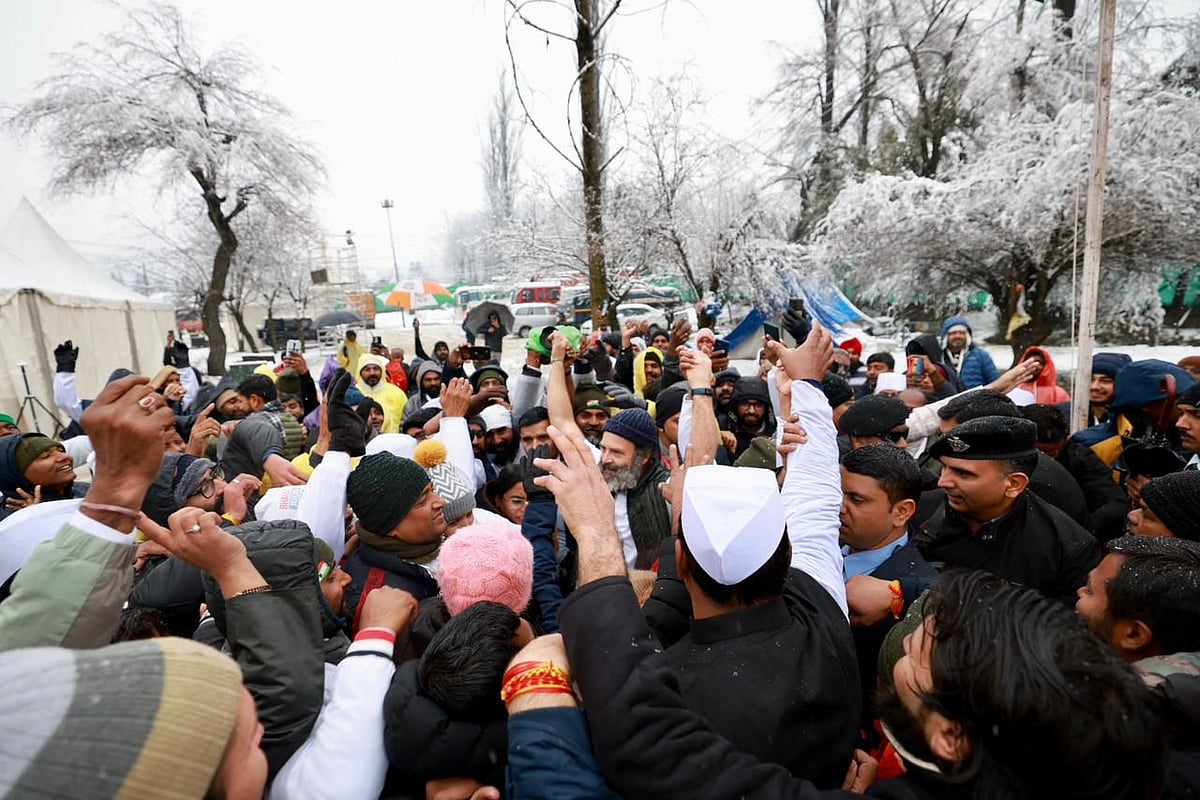 भारत जोड़ो यात्रा के समापन समारोह के बीच आई श्रीनगर से ये तस्वीर