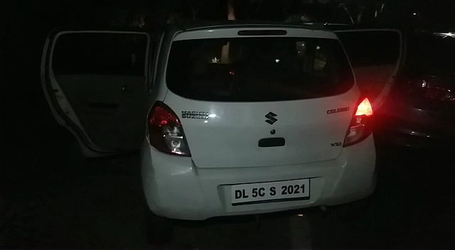 नोएडा: मुठभेड़ में पुलिस के हत्थे चढ़े 3 बदमाश, रात में लोगों को लिफ्ट देकर..., ऐसे देते थे घटना को अंजाम