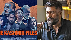 घटिया फिल्में, ‘बढ़िया’ प्रचार, चोखा धंधा