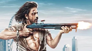 बॉक्स ऑफिस पर 'पठान' की बादशाहत कायम! महज 6 दिन में इतने करोड़ रुपये का आंकड़ा किया पार