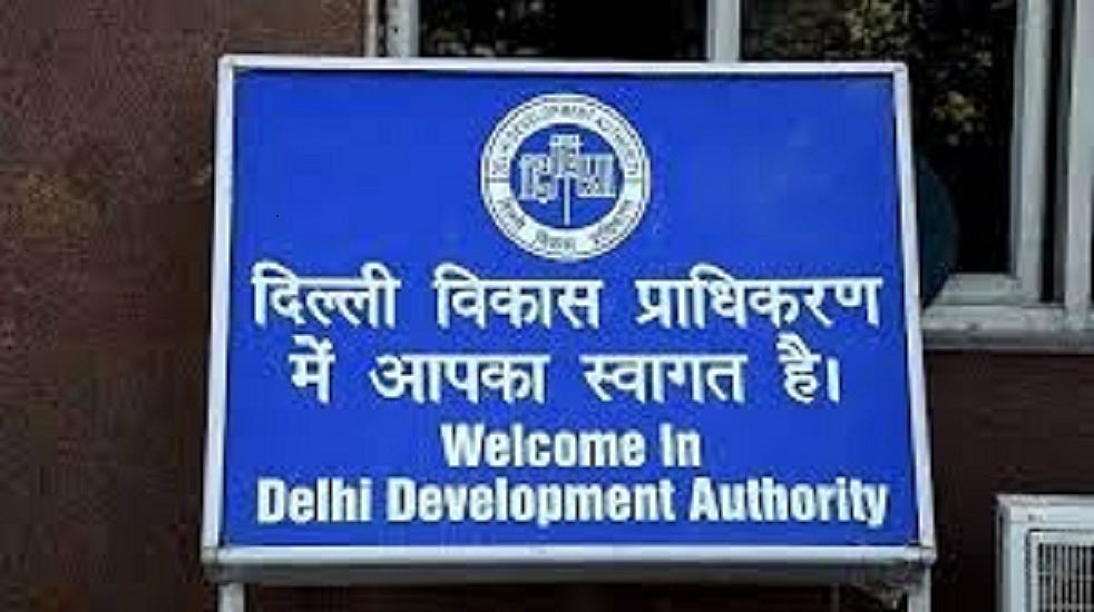 कड़ाके की ठंड में अब दिल्ली में घर उजड़ने का डर, DDA ने कालकाजी झुग्गी वालों को दिया नोटिस