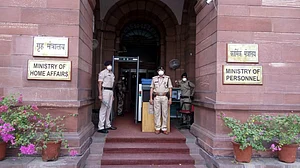 केंद्र ने राज्यों से शहीद दिवस पर दो मिनट का मौन रखने को कहा, सख्ती से पालन कराने का भी जारी किया निर्देश