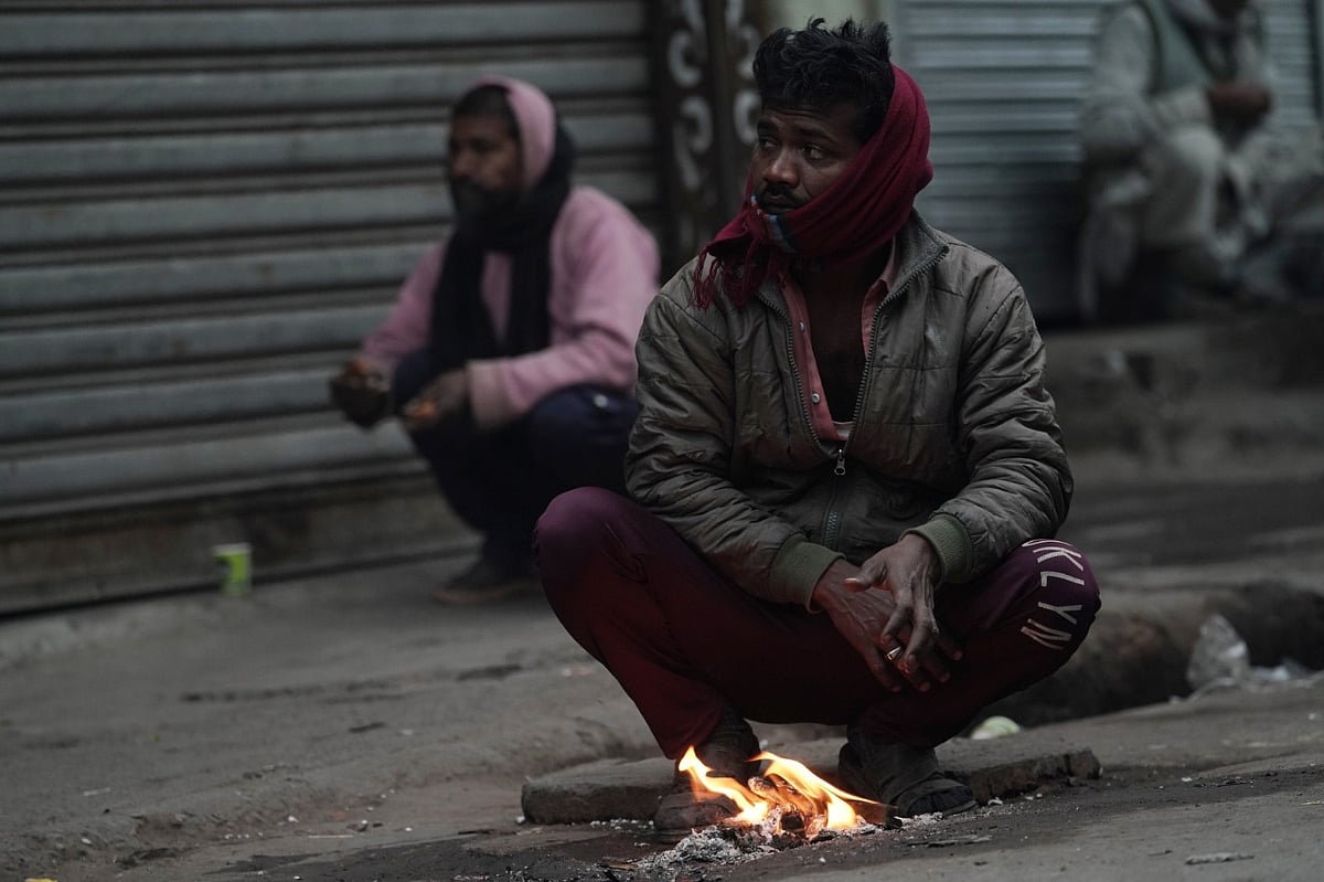 वीडियो: दिल्ली में मौसम का 'कोल्ड' अटैक! ठंड ने तोड़ा रिकॉर्ड, 1.4 दर्ज किया गया तापमान