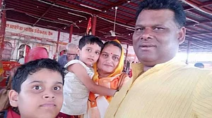 मध्य प्रदेश: BJP नेता ने 2 बेटों और पत्नी संग की सामूहिक खुदकुशी, सुसाइड नोट में लिखा- ईश्वर दुश्मन के बच्चों को भी…