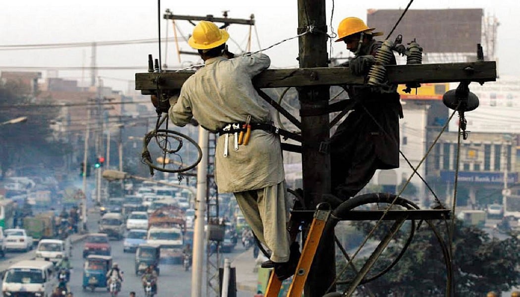 अंधेरे में डूबा रहा कंगाल पाकिस्तान! इस्लामाबाद से लेकर कराची तक बिजली गुल, नेशनल ग्रिड में आई खराबी