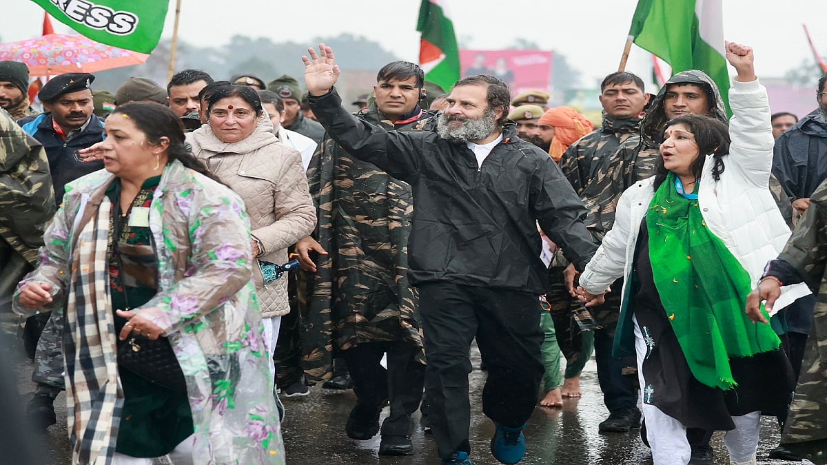 खरी-खरी: RSS और हिन्दुत्व को राहुल गांधी से मिल रही कड़ी चुनौती, इसलिए बढ़ गई है भागवत की चिंता!