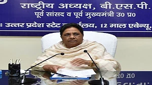 अगले साल होने वाले लोकसभा चुनाव और राज्यों के विधानसभा चुनावों को लेकर मायावती का बड़ा ऐलान, बोलीं- गठबंधन...