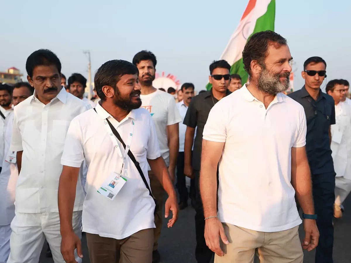 भारत जोड़ो यात्रा के दौरान राहुल गांधी और कन्हैया कुमार