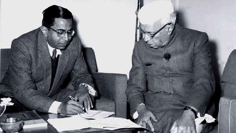 इस बात के लिए नेहरू को याद रखा जाएगा कि उन्होंने इसका विशेष ध्यान रखा कि औपनिवेशिक युग की तुलना में जनगणना की कवायद कहीं ज्यादा व्यापक और उपयोगी हो।