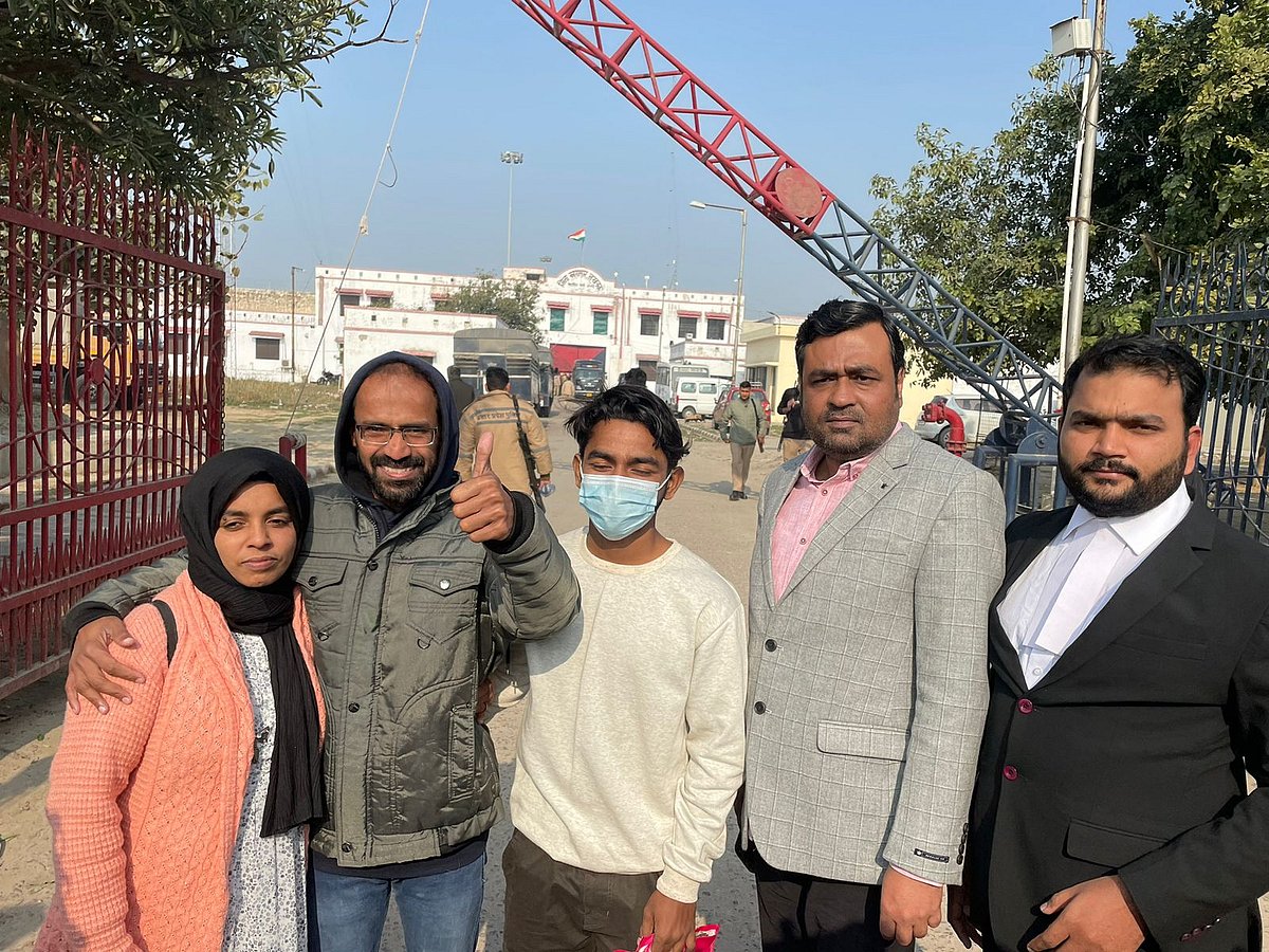 लखनऊ जेल से रिहा हुए केरल के पत्रकार सिद्दीकी कप्पन, हाथरस का 'सच' दिखाने पर योगी की पुलिस ने किया था गिरफ्तार!