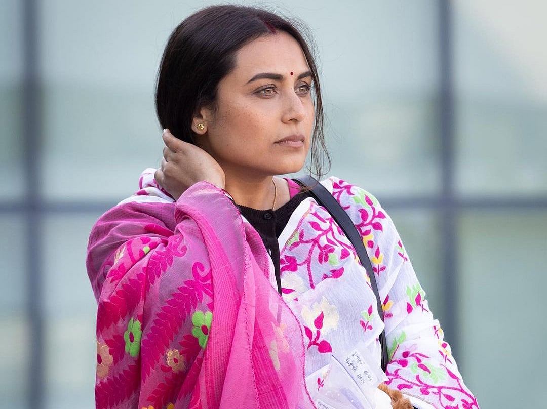 सिनेजीवन: पैपराजी पर भड़के ऋतिक के फैंस और बिग बी ने पोस्ट की पुरानी तस्वीर, फैंस ने ऐसे किया रिएक्ट    