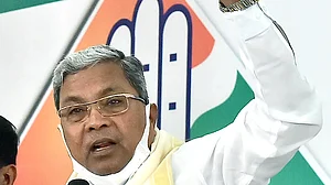 कर्नाटक में शिक्षकों की मौत का मामला, कांग्रेस ने सरकार से पूछा- क्या इन्हें सरकारी हत्याएं नहीं कहा जाना चाहिए?