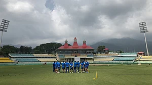 IND Vs AUS: धर्मशाला में तीसरे बॉर्डर-गावस्कर ट्रॉफी टेस्ट की मेजबानी पर संदेह, शिफ्ट करना होगा मैच