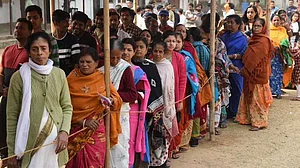 त्रिपुरा में हिंसा की कई घटनाओं के बीच 81 फीसदी मतदान, 259 प्रत्याशियों की किस्मत ईवीएम में बंद