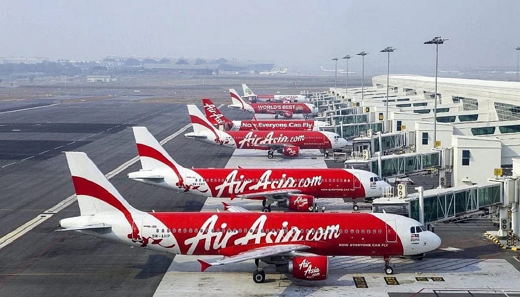 एयर एशिया के खिलाफ DGCA की बड़ी कार्रवाई, 20 लाख का लगाया जुर्माना, ट्रेनिंग हेड की छुट्टी! जानें क्या है मामला?