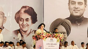 कांग्रेस महाधिवेशन: प्रियंका गांधी ने कहा देश बचाने के लिए विपक्षी एकजुटता जरूरी