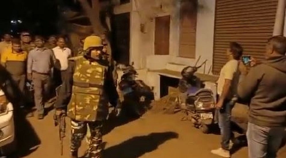 मध्य प्रदेशः खंडवा में मुस्लिम के घर जबरन मूर्ति स्थापित करने पर तनाव, पथराव में कई पुलिस वाले घायल, धारा 144 लागू