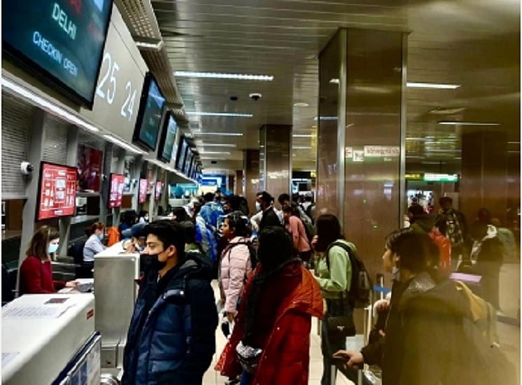 अर्थजगत की खबरें: भारत के पोकरबाजी में बड़ी  सुरक्षा चूक, मुंबई एयरपोर्ट पर यात्रियों की आवाजाही में भारी वृद्धि