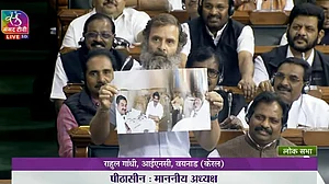 PM बताएं विदेश दौरे के बाद अडानी को कहां-कहां ठेका मिला, BJP को उनसे कितना चंदा आया- राहुल गांधी