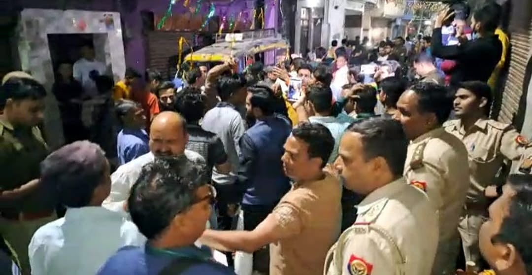 मेरठ में होली का चंदा मांगने पर दो समुदायों के बीच बवाल, छावनी में तब्दील हुआ इलाका, सहारनपुर में भी खूनी संघर्ष