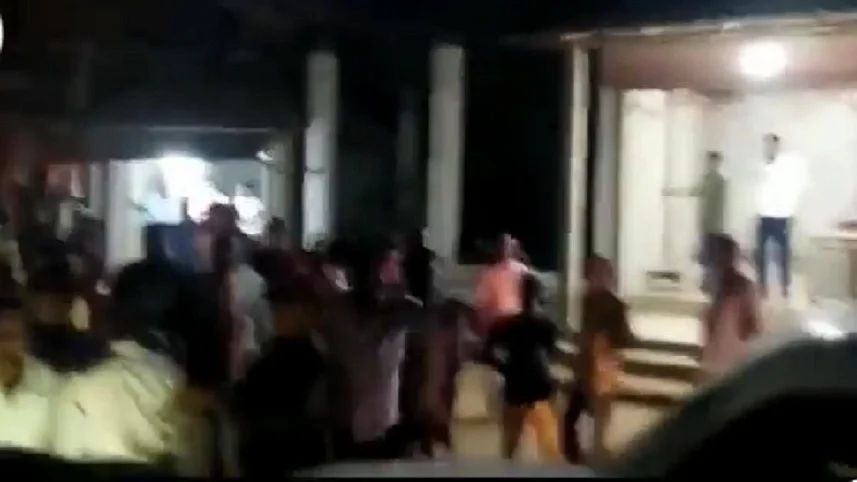 फोटोः वीडियोग्रैब