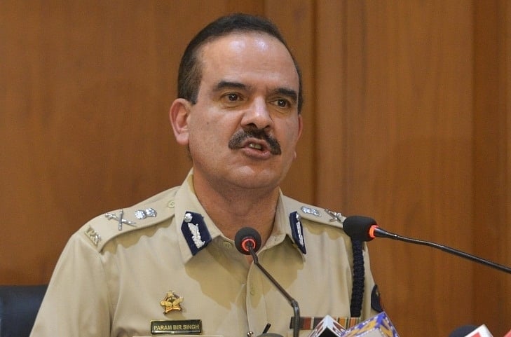 एंटीलिया बम केस: परमबीर सिंह की भूमिका की जांच के लिए दायर याचिका खारिज, बॉम्बे हाईकोर्ट ने और सबूत मांगा