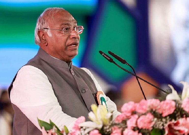 प्रति व्यक्ति आय में वृद्धि BJP का हेडलाइन मैनेजमेंट, वास्तविक डेटा काफी अलग, प्रोपेगैंडा  में न फंसेंः खड़गे