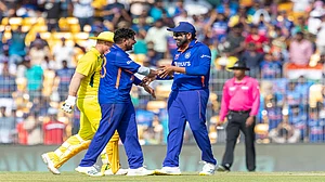 IND vs AUS 3rd ODI: ऑस्ट्रेलिया ने टीम इंडिया को दिया 270 रन का लक्ष्य, हार्दिक और कुलदीप ने झटके 3-3 विकेट