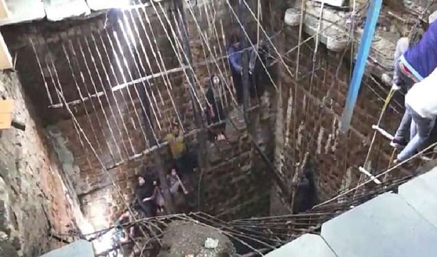 इंदौर के मंदिर में हुए हादसे में मृतकों की संख्या 14 पहुंची, NDRF का बचाव अभियान अभी भी जारी