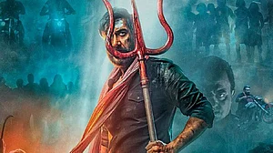 सिनेजीवन: अजय-तब्बू की फिल्म 'भोला' का दमदार ट्रेलर रिलीज और जान्हवी के हाथ लगी फिल्म NTR30, देखें फर्स्ट लुक