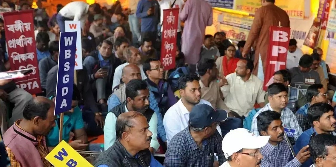 पश्चिम बंगाल: डीए को लेकर सरकार और कर्मचारी आमने-सामने, 30 मार्च को सामूहिक अवकाश पर जाएंगे कर्मचारी