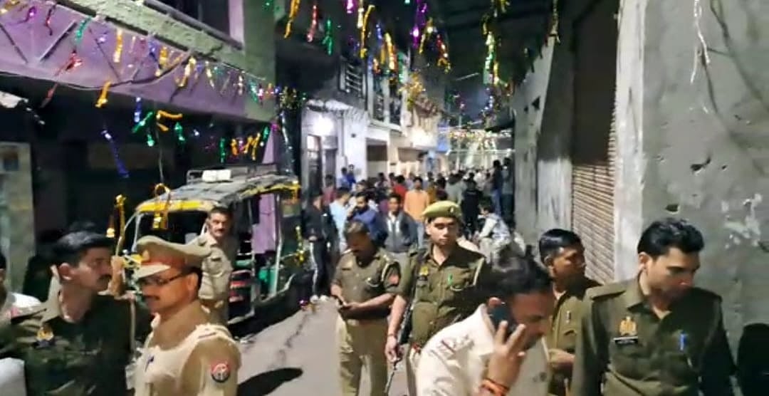 मेरठ में होली का चंदा मांगने पर दो समुदायों के बीच बवाल, छावनी में तब्दील हुआ इलाका, सहारनपुर में भी खूनी संघर्ष