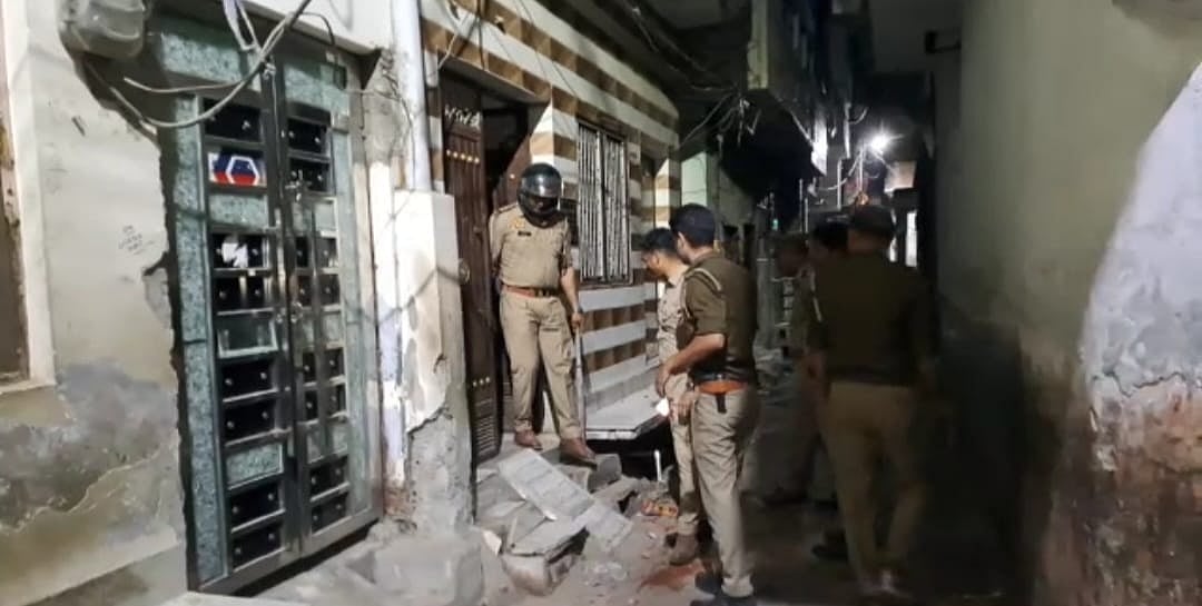 मेरठ में होली का चंदा मांगने पर दो समुदायों के बीच बवाल, छावनी में तब्दील हुआ इलाका, सहारनपुर में भी खूनी संघर्ष  
