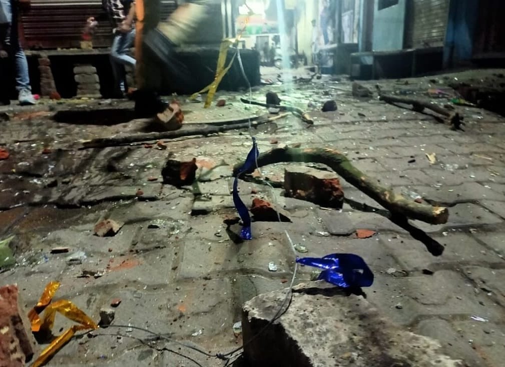 मेरठ में होली का चंदा मांगने पर दो समुदायों के बीच बवाल, छावनी में तब्दील हुआ इलाका, सहारनपुर में भी खूनी संघर्ष