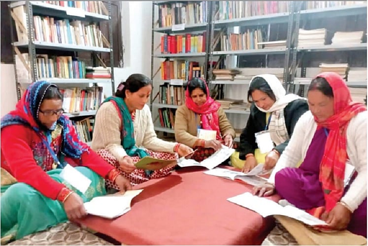 पुस्तकालय गांवः प्रकृति और किताबों का अनोखा मेल, गांवों की तस्वीर बदलने वाला सफल प्रयोग