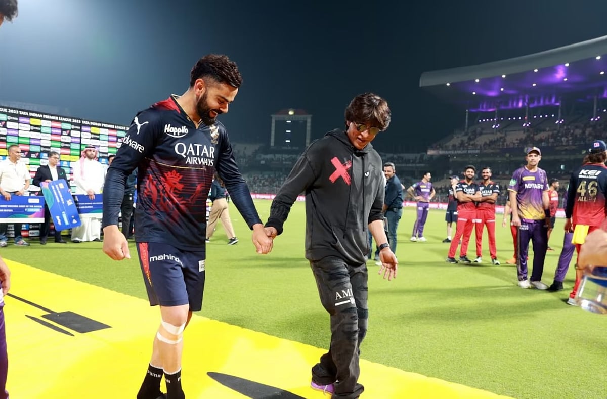 IPL 2023: मैच के बाद विराट कोहली को शाहरुख खान ने सिखाए ‘झूमे जो पठान’ के डांस स्टेप
