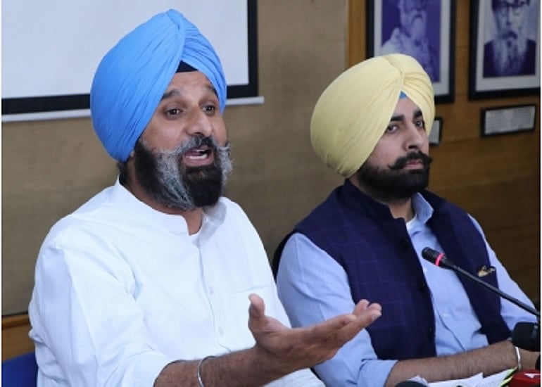 पंजाब की AAP सरकार में 200 करोड़ रुपये का शराब घोटाला! अकाली दल ने दिल्ली की तर्ज पर गिरफ्तारी की मांग की