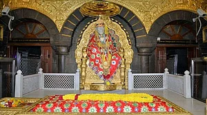 साईं बाबा मंदिर में CISF की तैनाती का विरोध, शिरडी शहर में 1 मई से हड़ताल का ऐलान